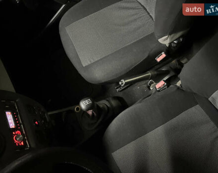 Серый Рено Логан, объемом двигателя 1.39 л и пробегом 220 тыс. км за 1800 $, фото 7 на Automoto.ua