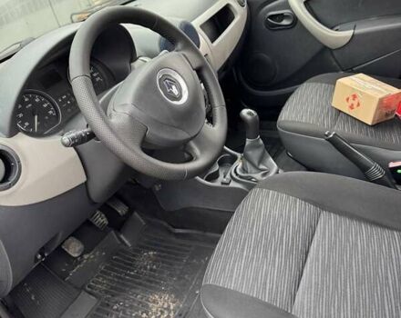 Сірий Рено Логан, об'ємом двигуна 1.39 л та пробігом 172 тис. км за 3350 $, фото 2 на Automoto.ua