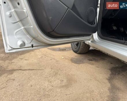 Сірий Рено Логан, об'ємом двигуна 1.39 л та пробігом 172 тис. км за 3350 $, фото 11 на Automoto.ua