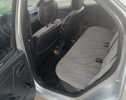 Серый Рено Логан, объемом двигателя 1.4 л и пробегом 317 тыс. км за 3000 $, фото 13 на Automoto.ua