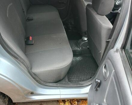 Рено Логан 2010 в Прилуках на Automoto.ua Серый Рено Логан, объемом двигателя 0 л и пробегом 195 тыс. км за 4400 $, фото 6 на Automoto.ua