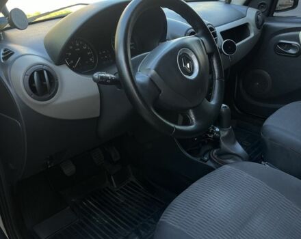 Серый Рено Логан, объемом двигателя 1.6 л и пробегом 182 тыс. км за 5550 $, фото 7 на Automoto.ua