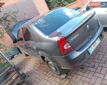 Рено Логан 2010 у Умани на Automoto.ua Сірий Рено Логан, об'ємом двигуна 1.39 л та пробігом 399 тис. км за 2000 $, фото 19 на Automoto.ua
