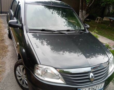 Серый Рено Логан, объемом двигателя 1.4 л и пробегом 214 тыс. км за 4450 $, фото 1 на Automoto.ua