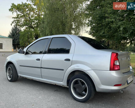 Серый Рено Логан, объемом двигателя 1.4 л и пробегом 315 тыс. км за 4400 $, фото 1 на Automoto.ua