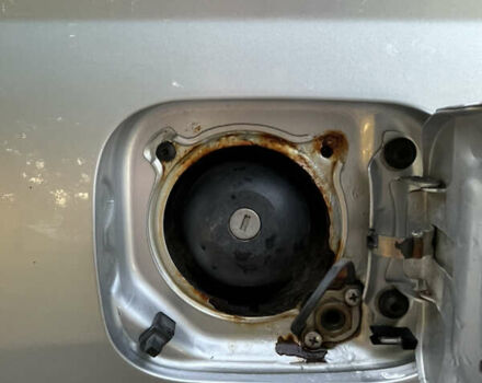 Серый Рено Логан, объемом двигателя 1.4 л и пробегом 315 тыс. км за 4400 $, фото 9 на Automoto.ua