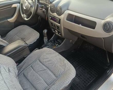 Серый Рено Логан, объемом двигателя 1.4 л и пробегом 317 тыс. км за 3000 $, фото 40 на Automoto.ua