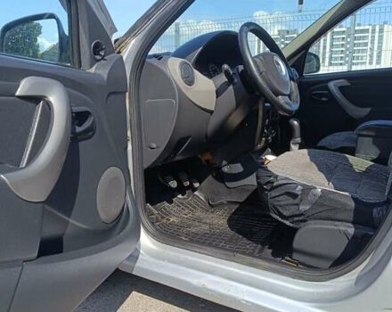 Серый Рено Логан, объемом двигателя 1.4 л и пробегом 317 тыс. км за 3000 $, фото 22 на Automoto.ua