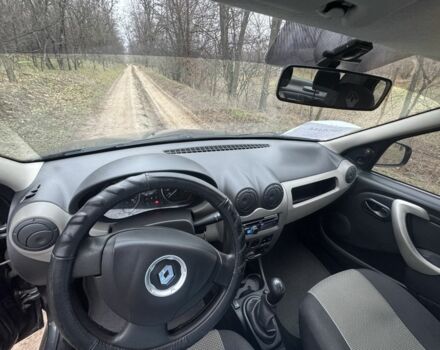 Серый Рено Логан, объемом двигателя 1.4 л и пробегом 115 тыс. км за 5500 $, фото 4 на Automoto.ua