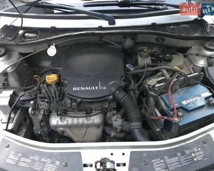 Рено Логан 2010 в Измаиле на Automoto.ua Серый Рено Логан, объемом двигателя 1.39 л и пробегом 276 тыс. км за 3541 $, фото 9 на Automoto.ua