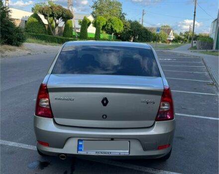Серый Рено Логан, объемом двигателя 1.6 л и пробегом 182 тыс. км за 5550 $, фото 3 на Automoto.ua