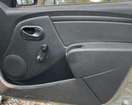 Серый Рено Логан, объемом двигателя 1.4 л и пробегом 218 тыс. км за 2900 $, фото 23 на Automoto.ua