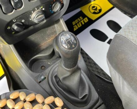 Серый Рено Логан, объемом двигателя 1.4 л и пробегом 218 тыс. км за 2900 $, фото 13 на Automoto.ua