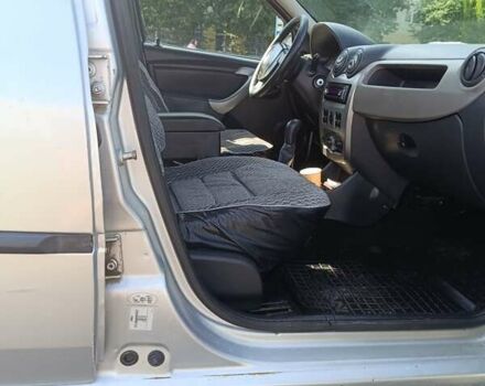 Серый Рено Логан, объемом двигателя 1.4 л и пробегом 317 тыс. км за 3000 $, фото 65 на Automoto.ua