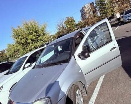 Сірий Рено Логан, об'ємом двигуна 1.39 л та пробігом 91 тис. км за 4600 $, фото 1 на Automoto.ua