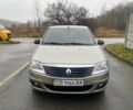 Серый Рено Логан, объемом двигателя 1.5 л и пробегом 330 тыс. км за 4600 $, фото 1 на Automoto.ua