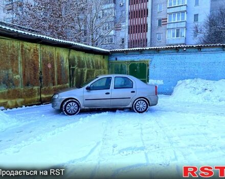 Сірий Рено Логан, об'ємом двигуна 1.4 л та пробігом 500 тис. км за 4000 $, фото 3 на Automoto.ua