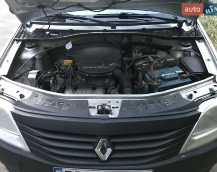 Рено Логан 2010 в Измаиле на Automoto.ua Серый Рено Логан, объемом двигателя 1.39 л и пробегом 276 тыс. км за 3541 $, фото 8 на Automoto.ua