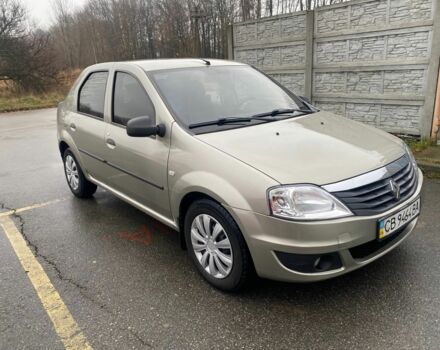 Серый Рено Логан, объемом двигателя 1.5 л и пробегом 330 тыс. км за 4600 $, фото 2 на Automoto.ua