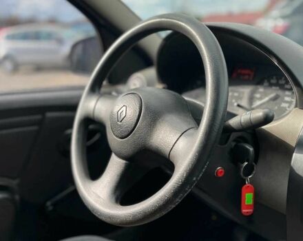 Серый Рено Логан, объемом двигателя 1.4 л и пробегом 218 тыс. км за 2900 $, фото 16 на Automoto.ua