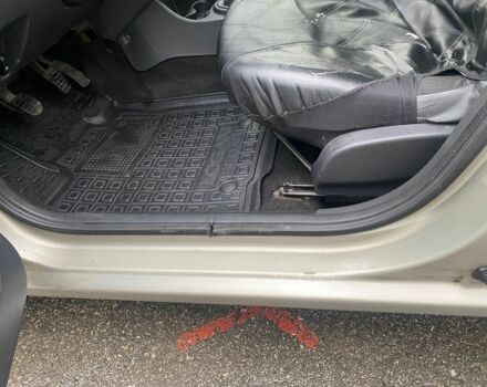 Серый Рено Логан, объемом двигателя 1.5 л и пробегом 330 тыс. км за 4600 $, фото 7 на Automoto.ua