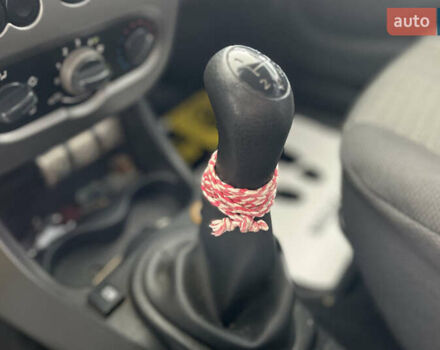 Серый Рено Логан, объемом двигателя 1.39 л и пробегом 157 тыс. км за 4700 $, фото 14 на Automoto.ua