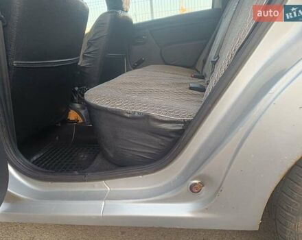 Серый Рено Логан, объемом двигателя 1.4 л и пробегом 317 тыс. км за 3000 $, фото 51 на Automoto.ua