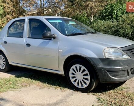 Серый Рено Логан, объемом двигателя 1.4 л и пробегом 331 тыс. км за 3500 $, фото 11 на Automoto.ua