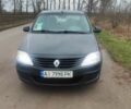 Серый Рено Логан, объемом двигателя 1.39 л и пробегом 250 тыс. км за 3200 $, фото 1 на Automoto.ua