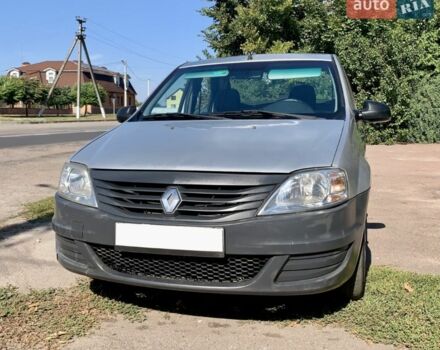 Серый Рено Логан, объемом двигателя 1.4 л и пробегом 331 тыс. км за 3500 $, фото 12 на Automoto.ua