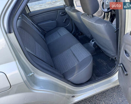 Рено Логан 2011 в Черкассах на Automoto.ua Серый Рено Логан, объемом двигателя 1.39 л и пробегом 97 тыс. км за 5800 $, фото 16 на Automoto.ua