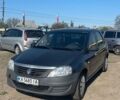 Серый Рено Логан, объемом двигателя 1.39 л и пробегом 305 тыс. км за 3800 $, фото 1 на Automoto.ua