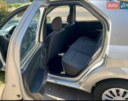 Серый Рено Логан, объемом двигателя 1.4 л и пробегом 331 тыс. км за 3500 $, фото 8 на Automoto.ua