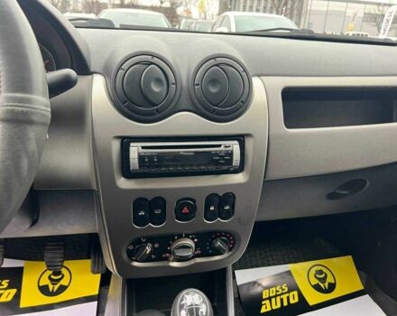 Серый Рено Логан, объемом двигателя 1.4 л и пробегом 196 тыс. км за 4500 $, фото 10 на Automoto.ua