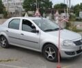 Серый Рено Логан, объемом двигателя 1.4 л и пробегом 301 тыс. км за 3400 $, фото 2 на Automoto.ua