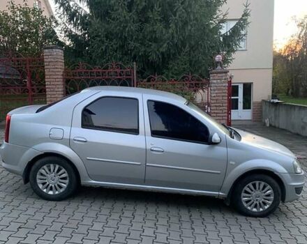 Рено Логан 2011 в Хмельницком на Automoto.ua Серый Рено Логан, объемом двигателя 1.6 л и пробегом 500 тыс. км за 4500 $, фото 2 на Automoto.ua