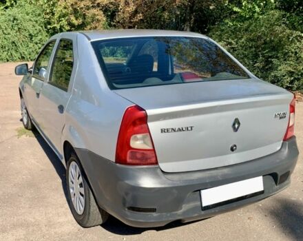 Серый Рено Логан, объемом двигателя 1.4 л и пробегом 331 тыс. км за 3500 $, фото 1 на Automoto.ua