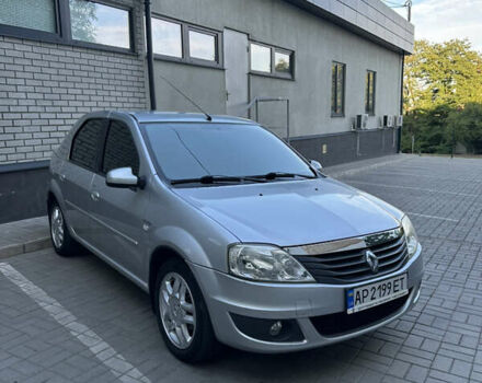 Сірий Рено Логан, об'ємом двигуна 1.6 л та пробігом 123 тис. км за 5500 $, фото 3 на Automoto.ua