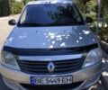 Серый Рено Логан, объемом двигателя 10 л и пробегом 300 тыс. км за 4900 $, фото 1 на Automoto.ua