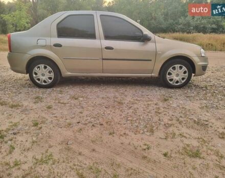 Серый Рено Логан, объемом двигателя 1.46 л и пробегом 300 тыс. км за 2900 $, фото 9 на Automoto.ua