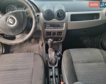 Серый Рено Логан, объемом двигателя 1.46 л и пробегом 300 тыс. км за 2900 $, фото 1 на Automoto.ua