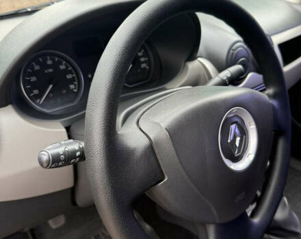 Серый Рено Логан, объемом двигателя 1.6 л и пробегом 115 тыс. км за 5950 $, фото 48 на Automoto.ua