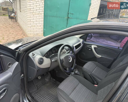 Серый Рено Логан, объемом двигателя 1.6 л и пробегом 115 тыс. км за 5950 $, фото 52 на Automoto.ua