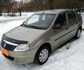 Серый Рено Логан, объемом двигателя 1.4 л и пробегом 100 тыс. км за 5800 $, фото 1 на Automoto.ua