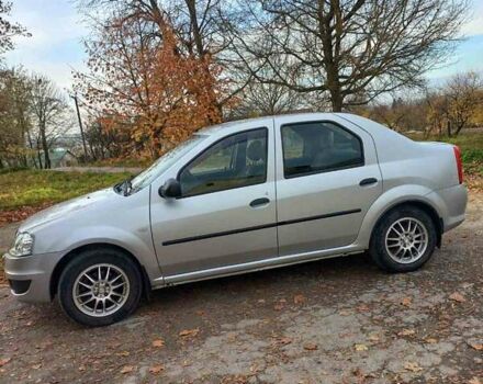 Серый Рено Логан, объемом двигателя 1.39 л и пробегом 95 тыс. км за 5300 $, фото 2 на Automoto.ua