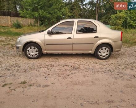 Серый Рено Логан, объемом двигателя 1.46 л и пробегом 300 тыс. км за 2900 $, фото 5 на Automoto.ua