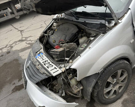 Серый Рено Логан, объемом двигателя 1.46 л и пробегом 119 тыс. км за 1800 $, фото 7 на Automoto.ua