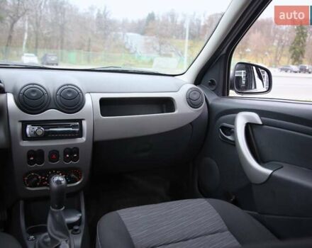 Сірий Рено Логан, об'ємом двигуна 1.39 л та пробігом 54 тис. км за 6400 $, фото 12 на Automoto.ua