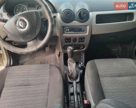Серый Рено Логан, объемом двигателя 1.46 л и пробегом 300 тыс. км за 2900 $, фото 2 на Automoto.ua
