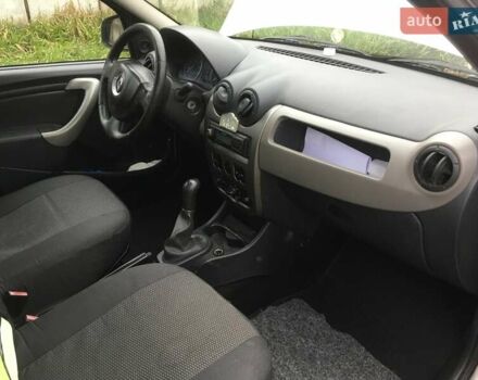 Серый Рено Логан, объемом двигателя 1.39 л и пробегом 302 тыс. км за 4500 $, фото 12 на Automoto.ua